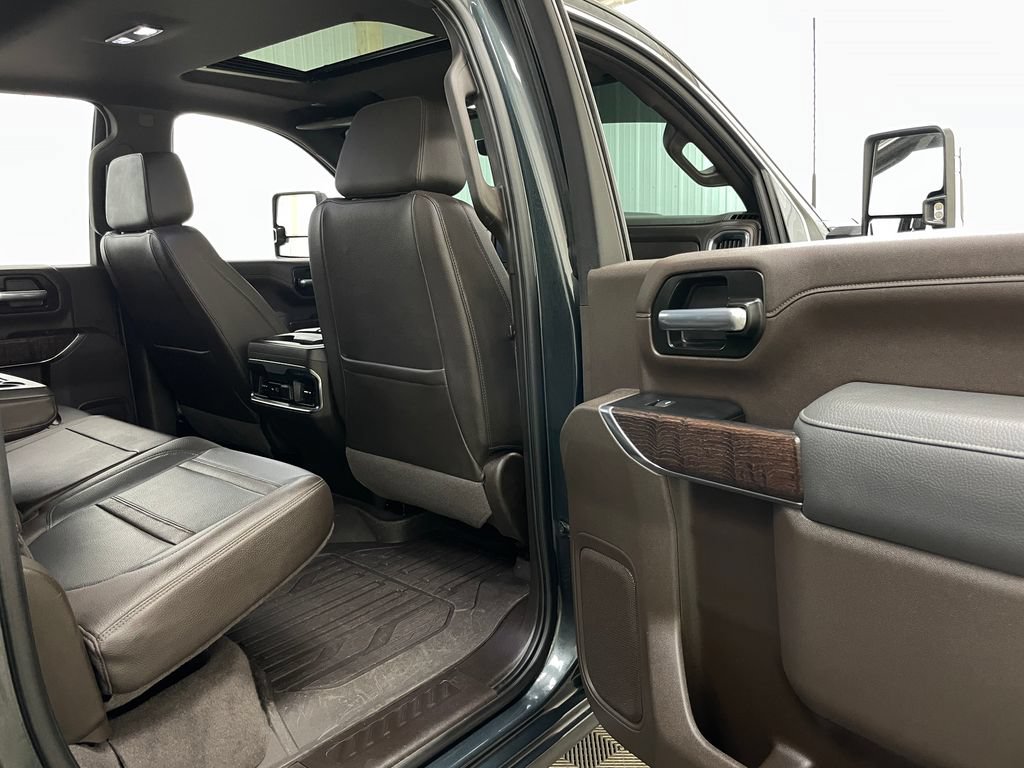 Certified 2022 GMC Sierra 2500 Denali w/ Denali Ultimate Package AWD/4WD image 44