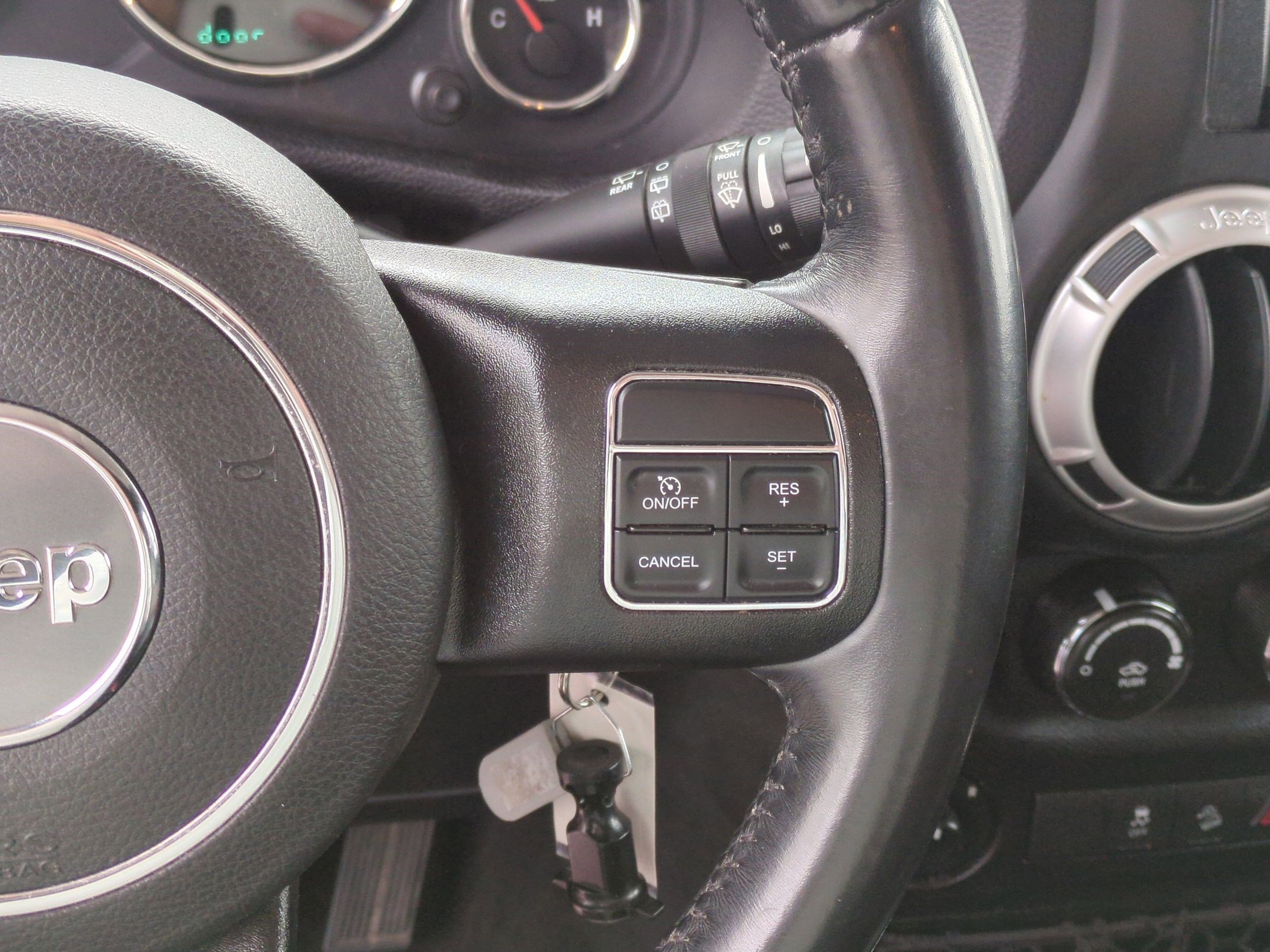 Used 2018 Jeep Wrangler Unlimited Sahara image 20