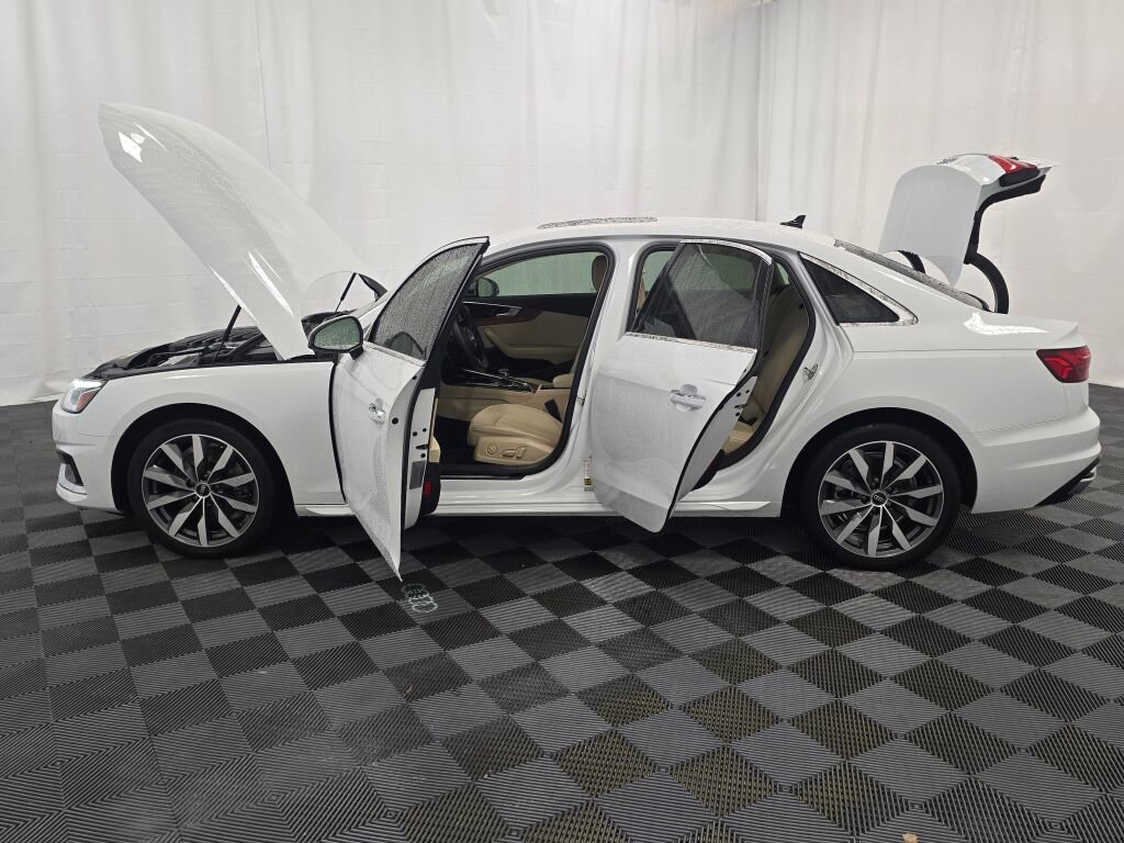 Used 2023 Audi A4 2.0T Premium w/ Convenience Package image 12