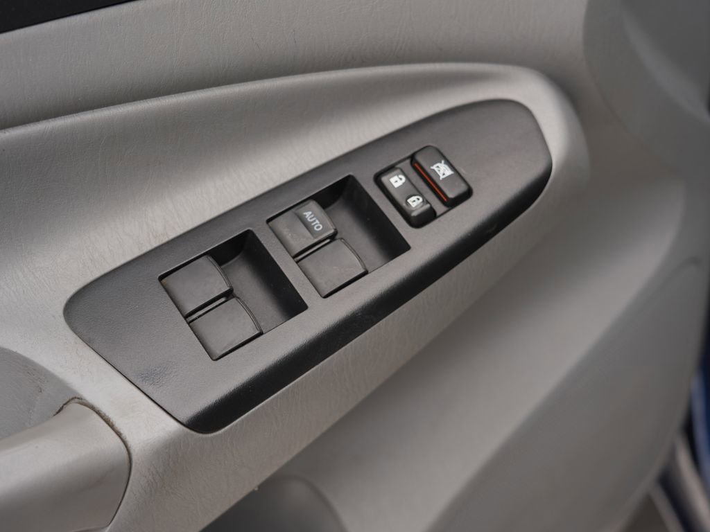 Used 2013 Toyota Tacoma 4x4 Double Cab w/ TRD Sport Pkg image 17