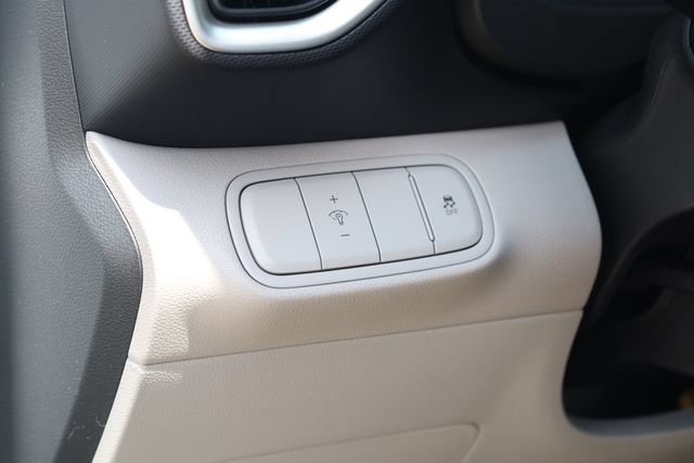 New 2026 Hyundai Venue SEL FWD image 11