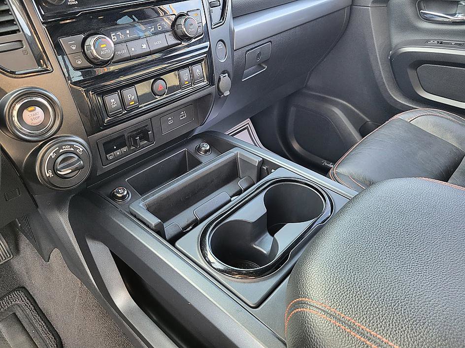 Used 2021 Nissan Titan PRO-4X w/ Pro-4x Convenience Package image 14