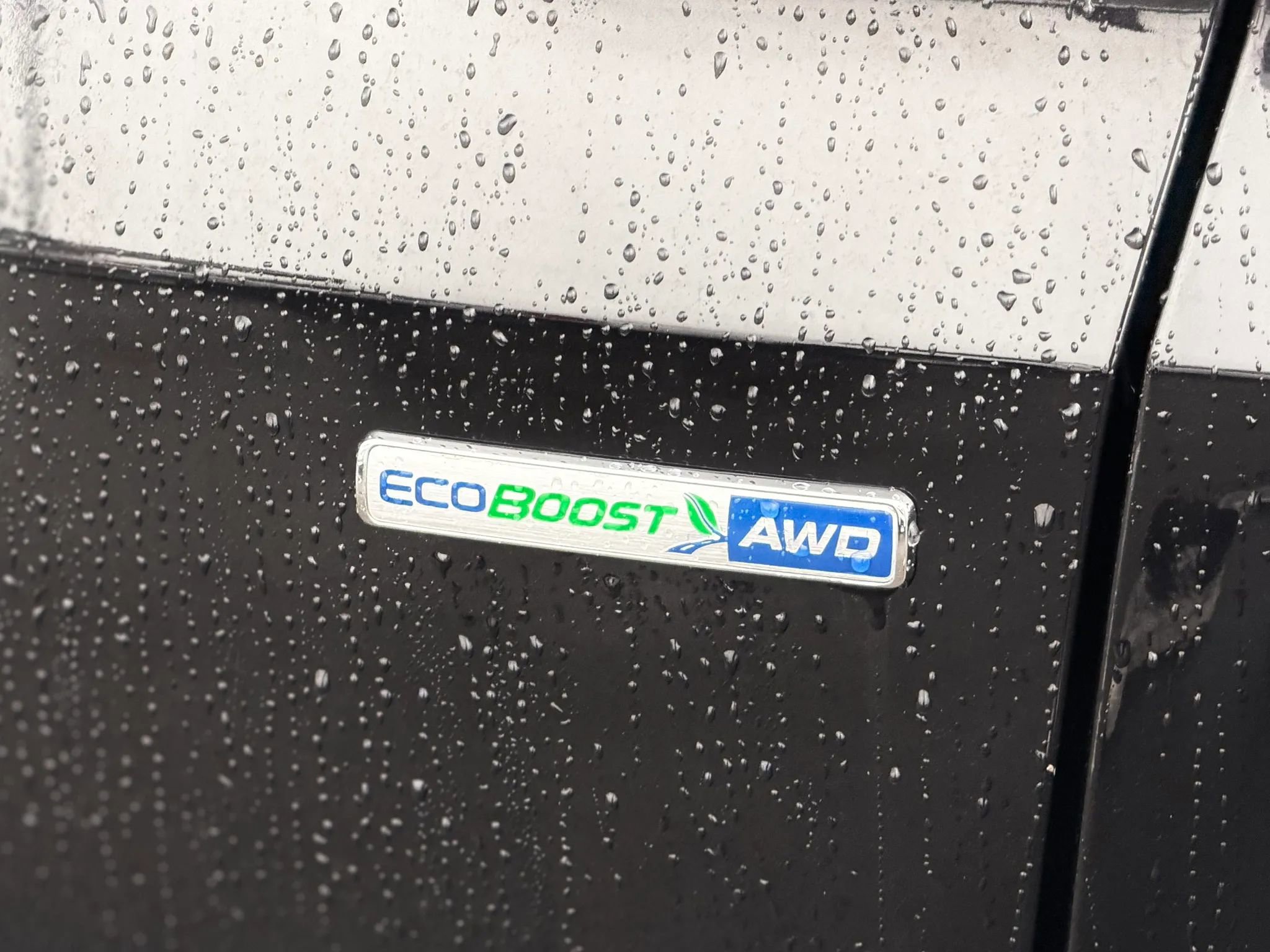 Used 2020 Ford Escape SE image 13