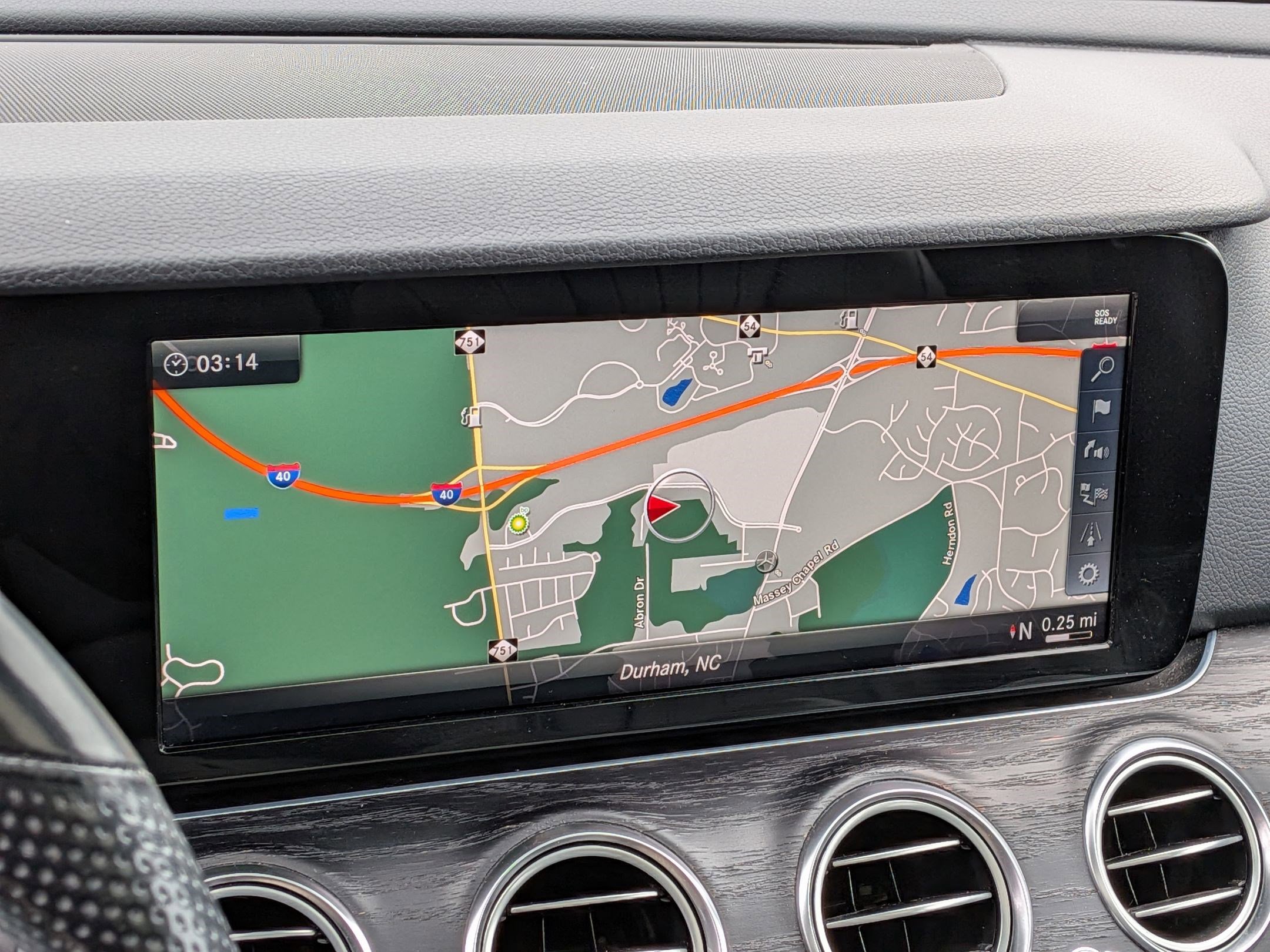 Used 2018 Mercedes-Benz E 300 4MATIC image 25