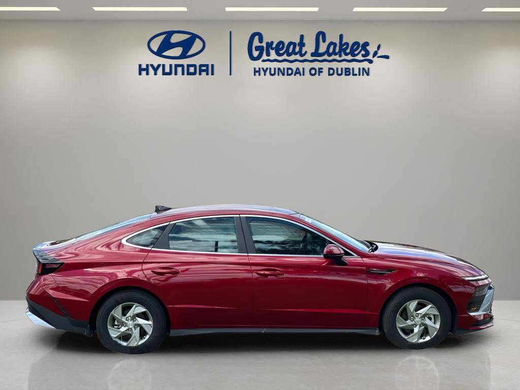 Used 2025 Hyundai Sonata SE FWD image 6