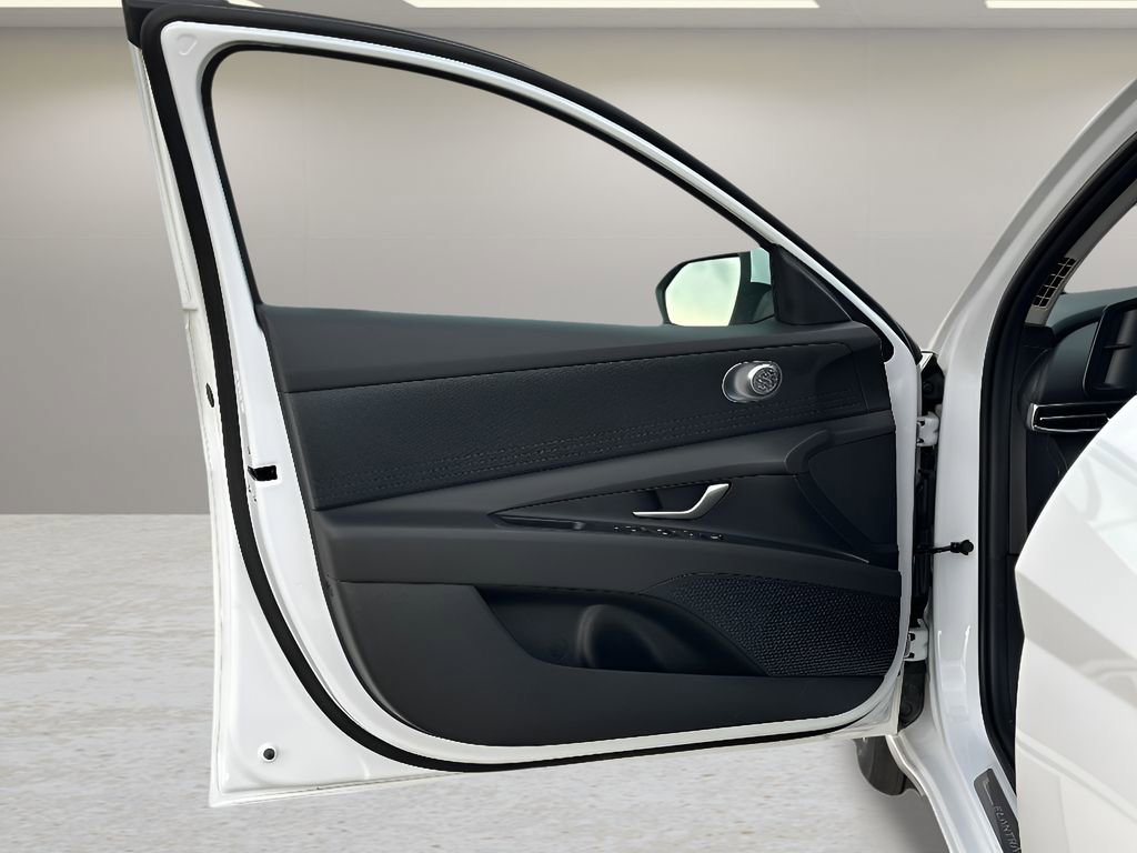 New 2025 Hyundai Elantra Blue image 19