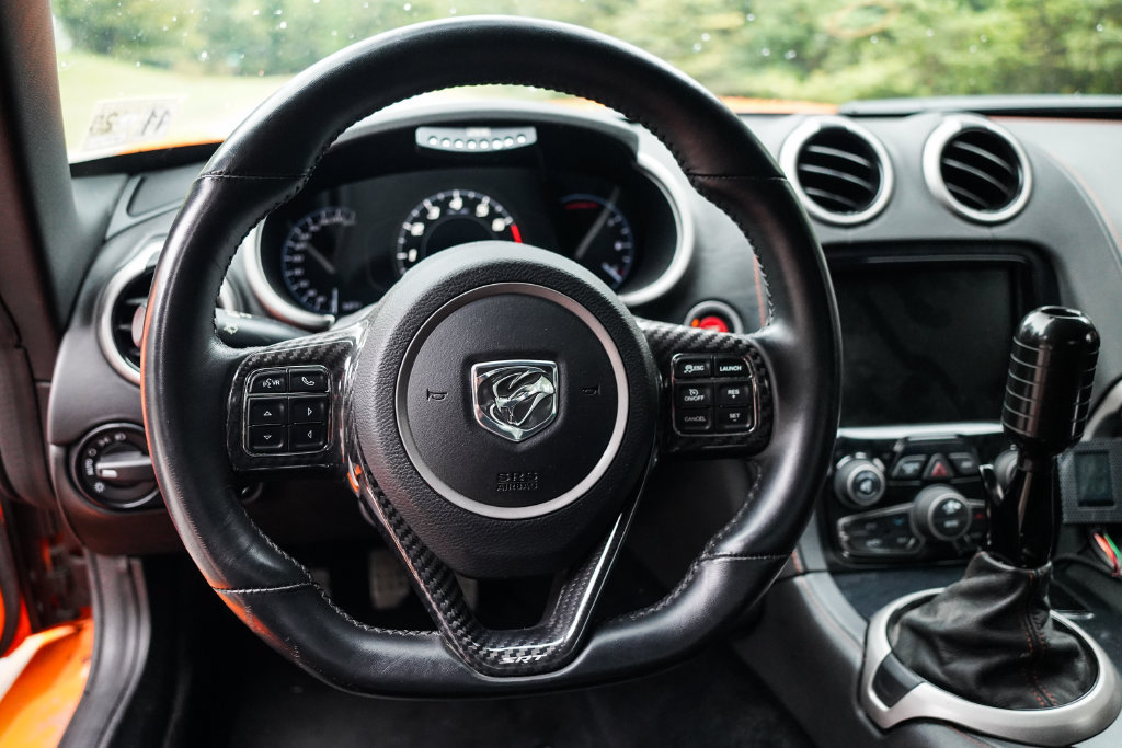 Used 2014 SRT Viper SRT-10 RWD image 28
