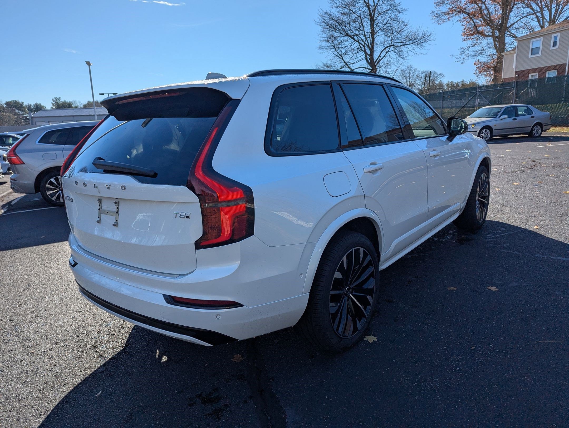 New 2026 Volvo XC90 T8 Ultra w/ Protection Package Premier image 4