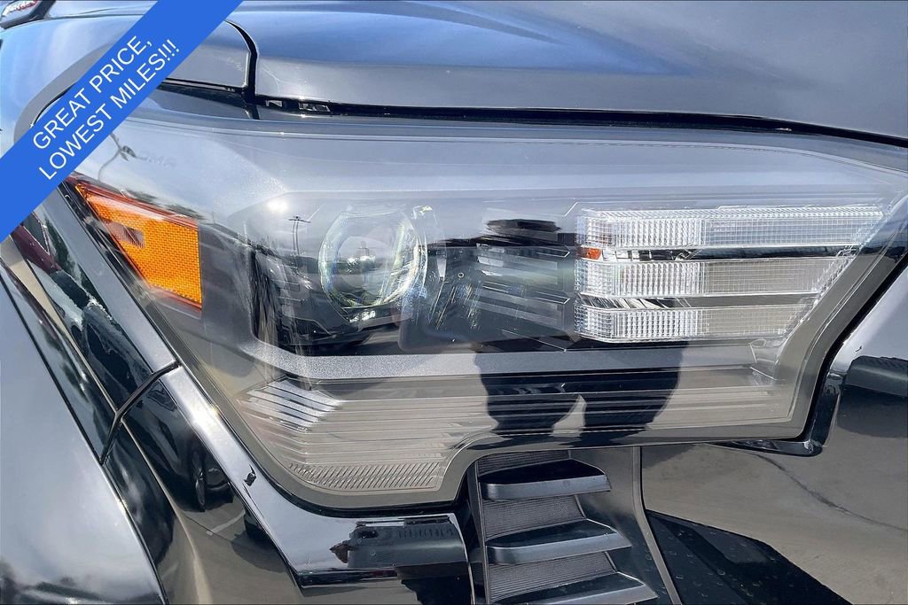 Used 2025 Toyota Tacoma TRD Sport w/ TRD Sport Upgrade Package image 38
