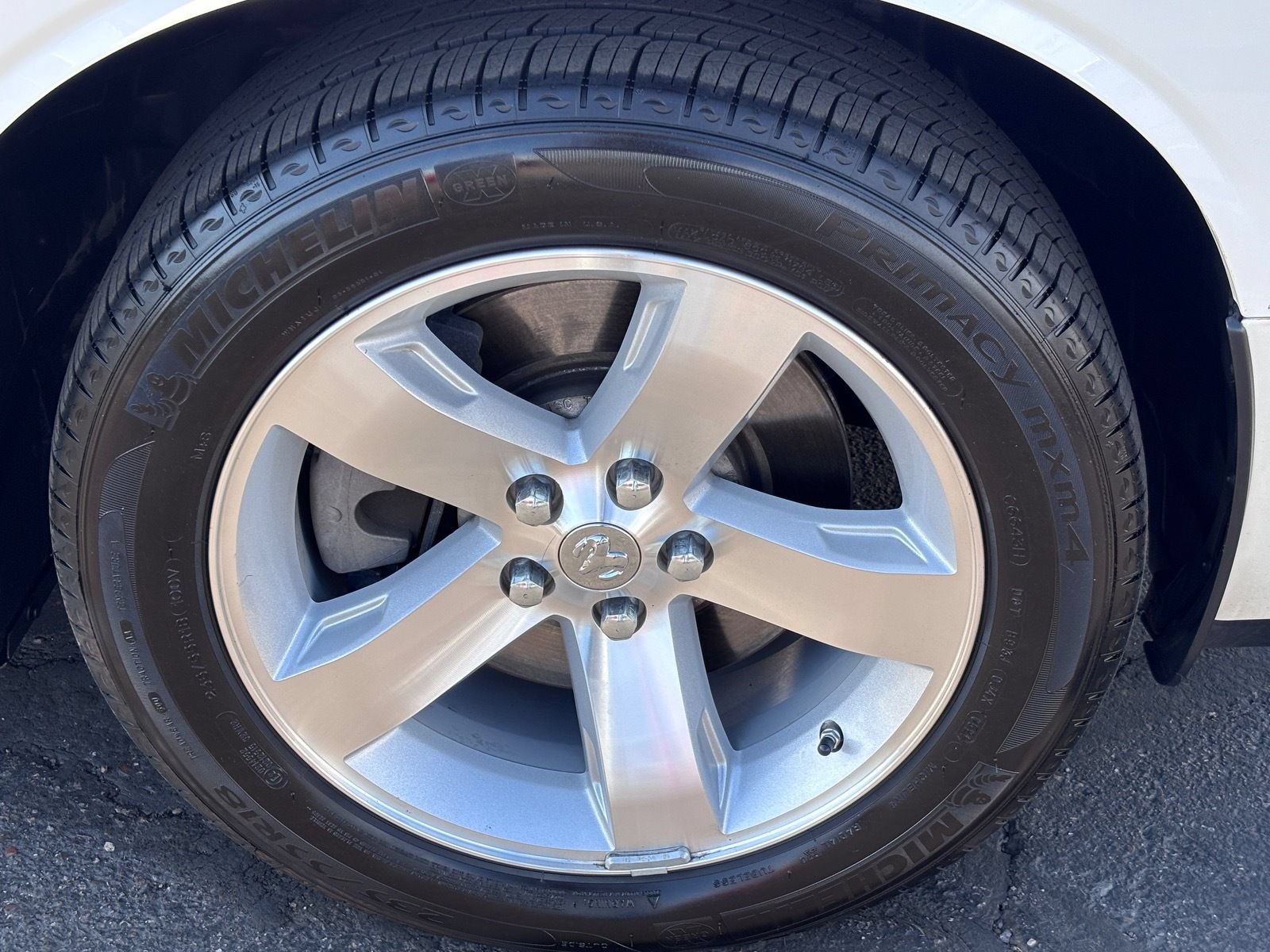 Used 2009 Dodge Challenger R/T RWD image 11