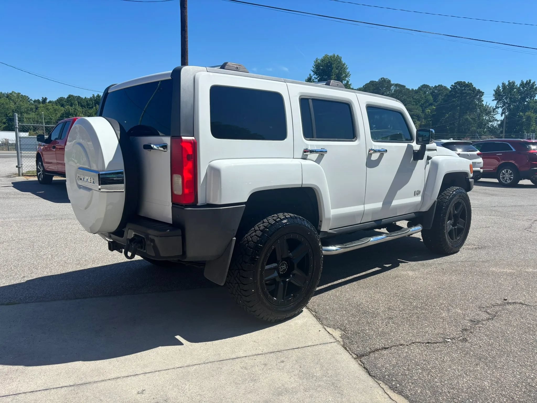 Used 2009 HUMMER H3 Luxury AWD/4WD image 6