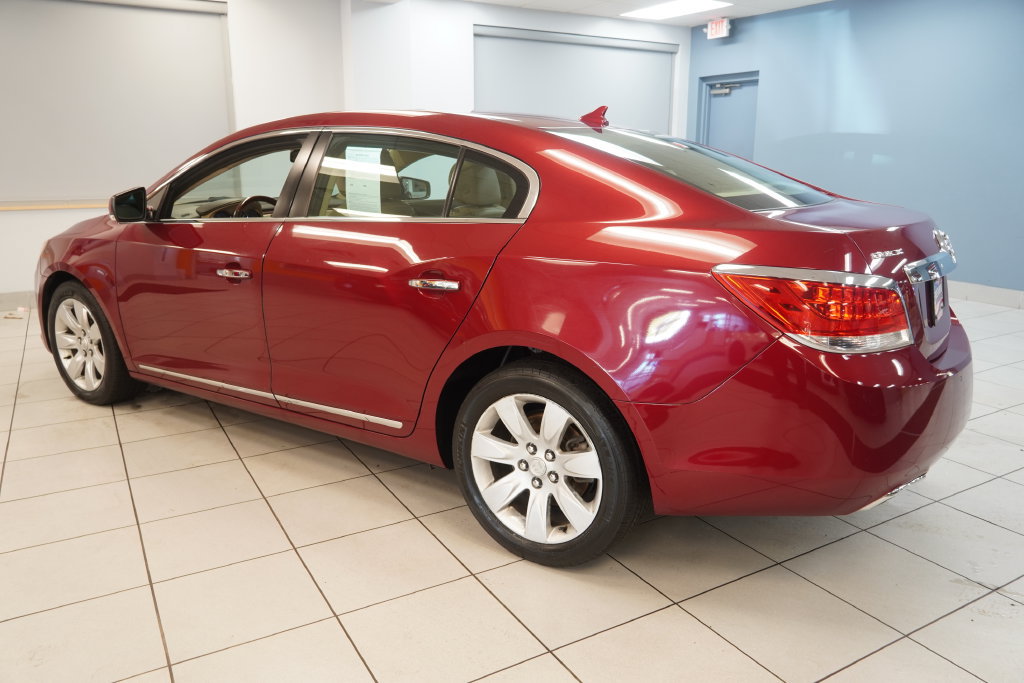 Used 2010 Buick LaCrosse CXS FWD image 8