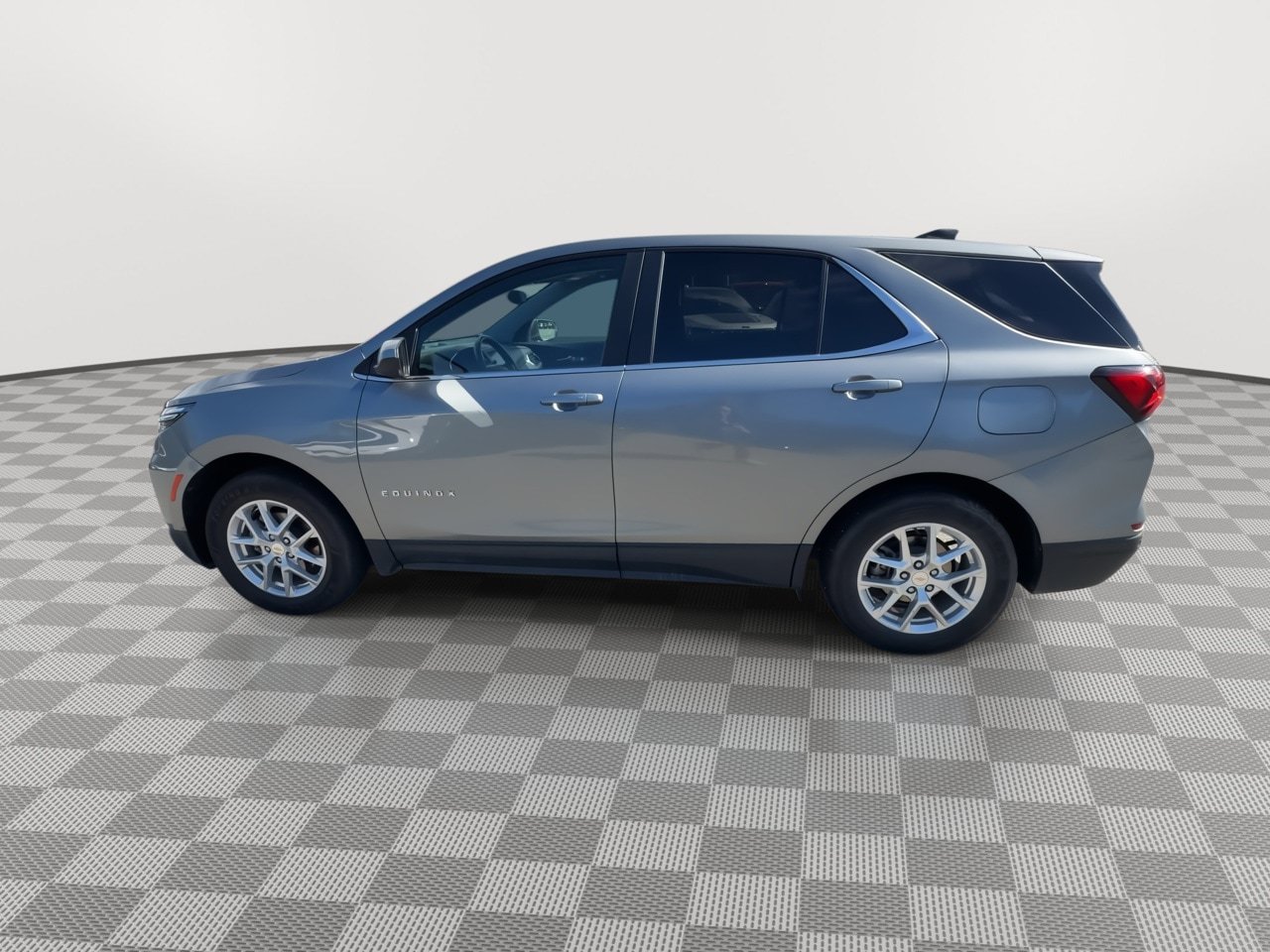 Used 2024 Chevrolet Equinox LT AWD/4WD image 5