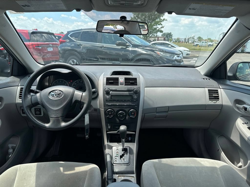 Used 2012 Toyota Corolla L FWD image 18