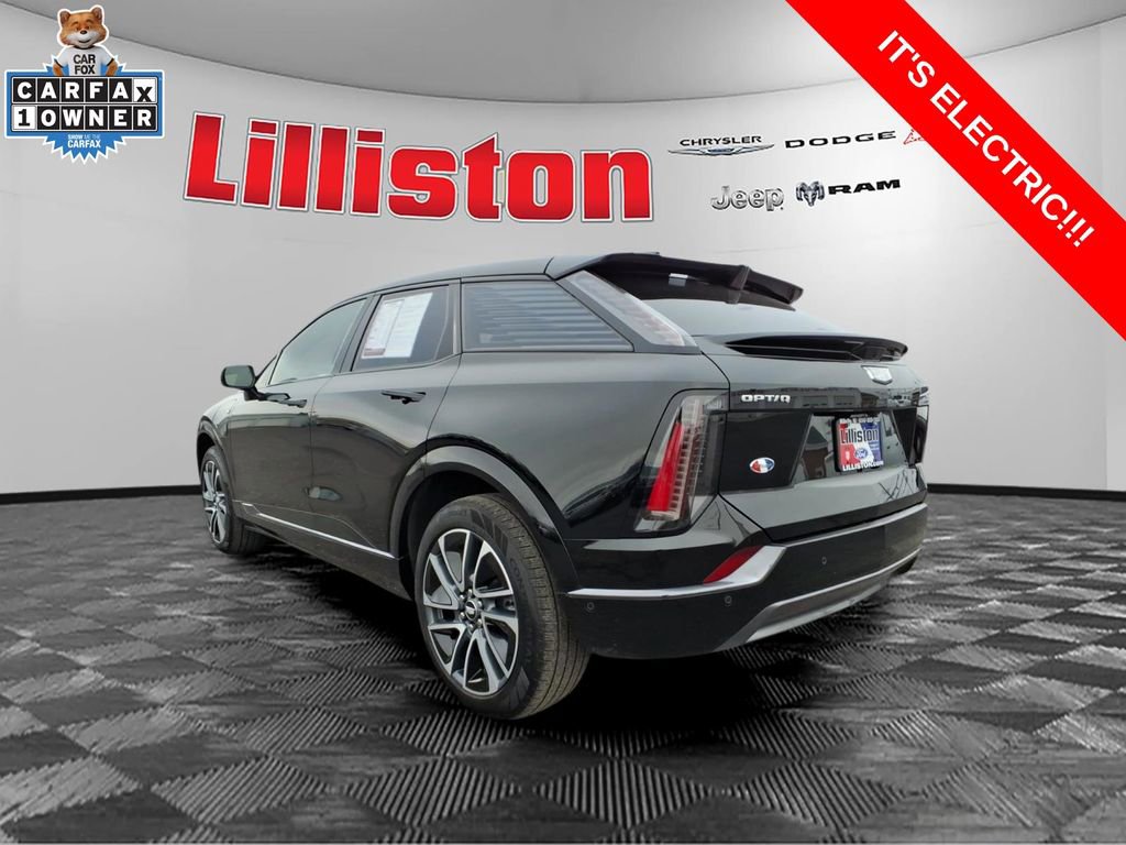Used 2025 Cadillac Optiq Sport 1 image 4