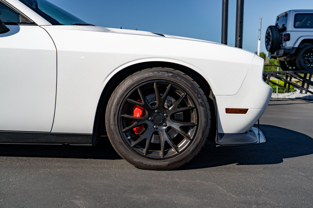 Used 2014 Dodge Challenger SRT8 Core w/ Satin Vapor Edition RWD image 7