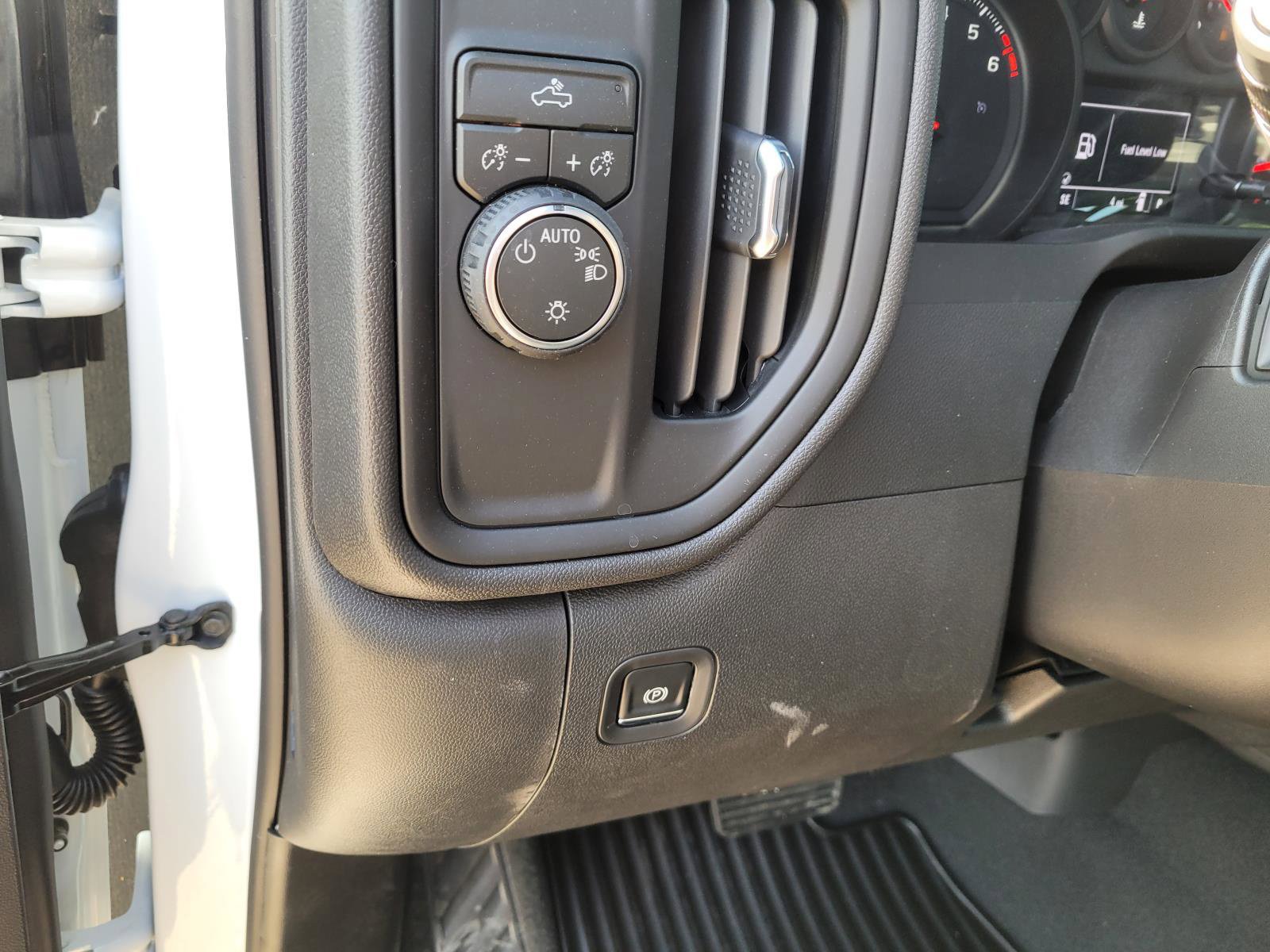 New 2026 Chevrolet Silverado 1500 Custom RWD image 16