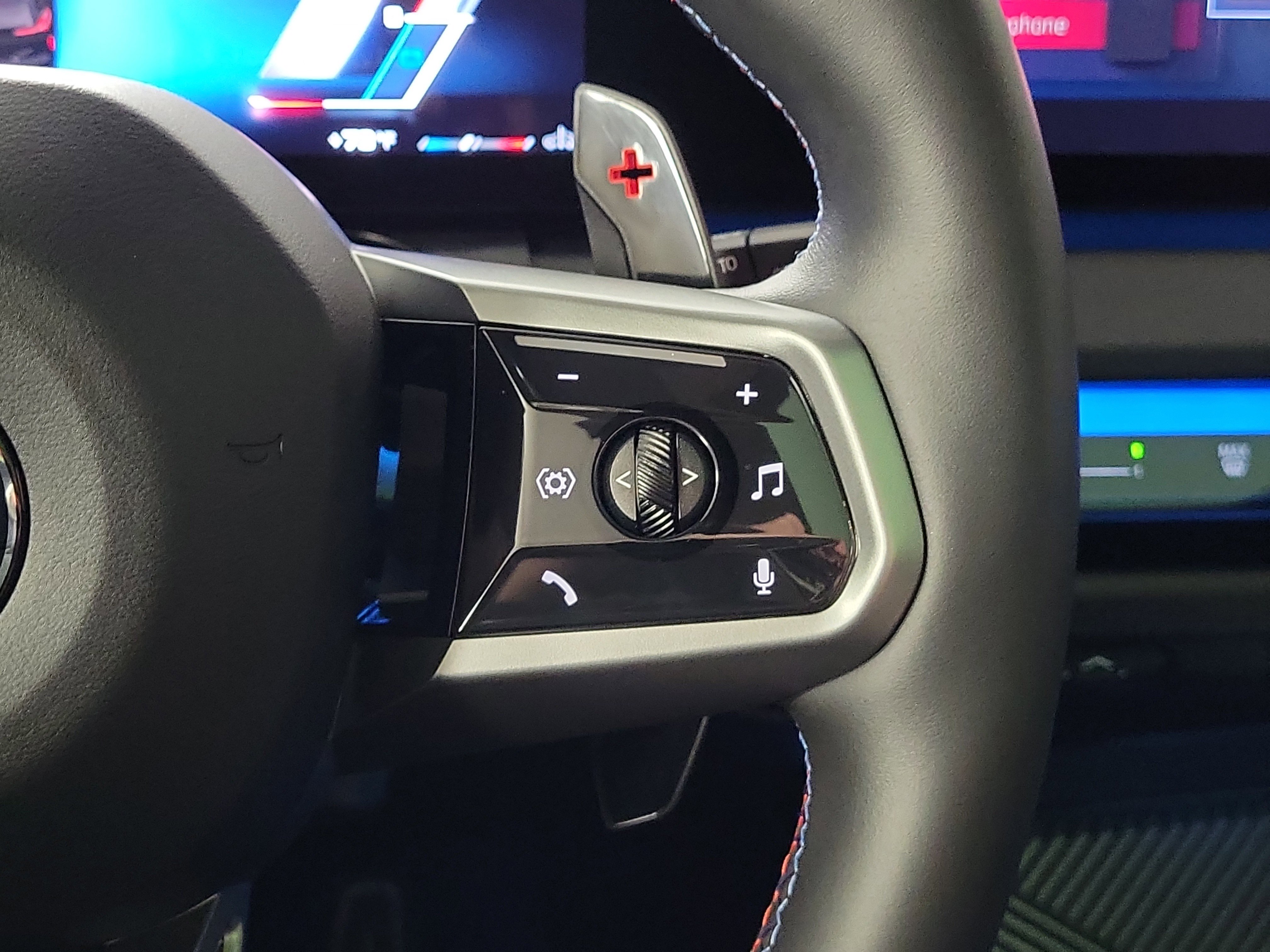 Certified 2025 BMW X3 M50 w/ Premium Package image 14