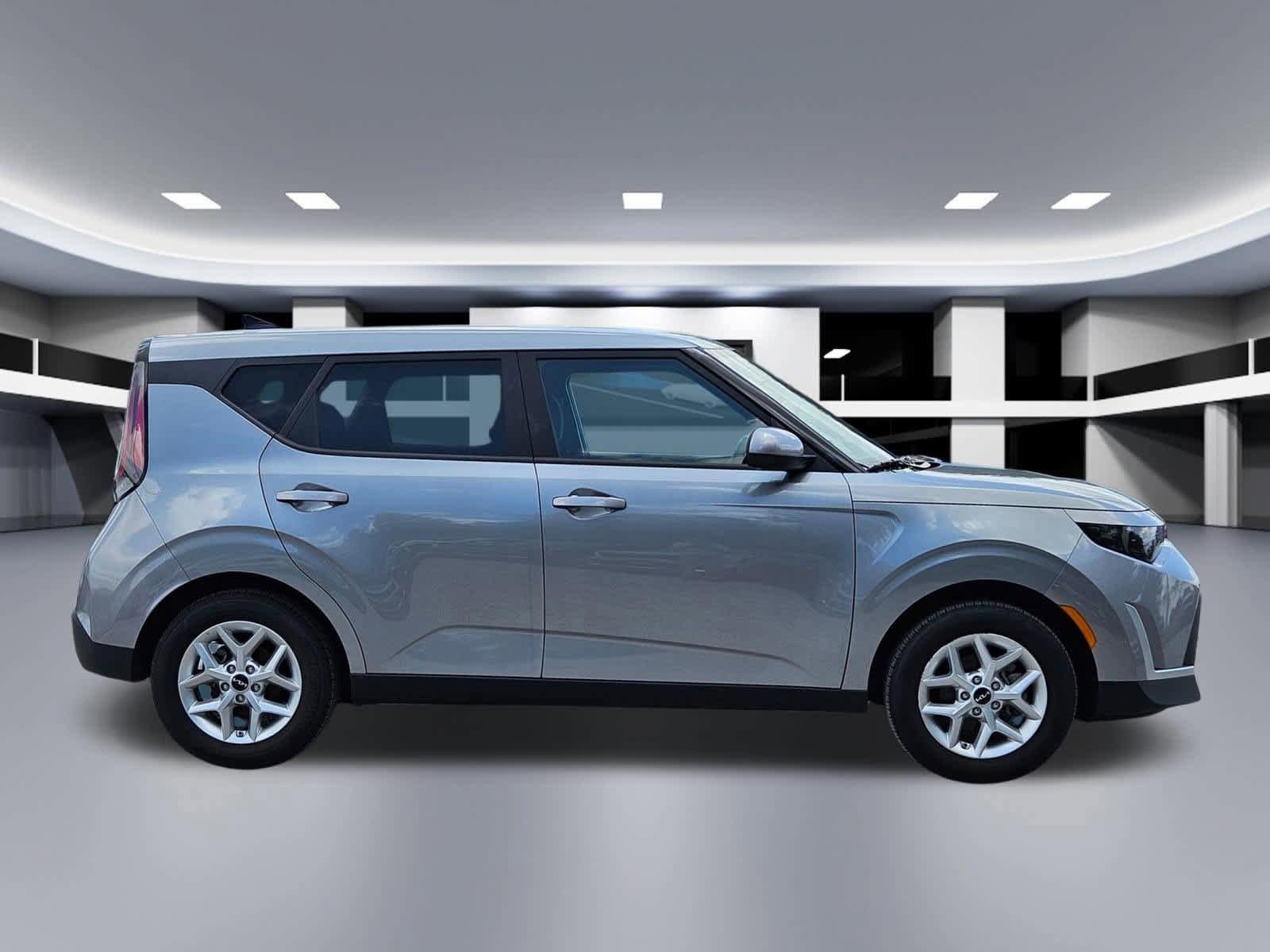 Certified 2025 Kia Soul LX FWD image 6