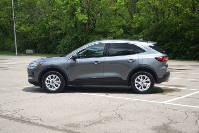 Used 2023 Ford Escape Active w/ Tech Pack #2 AWD/4WD image 25