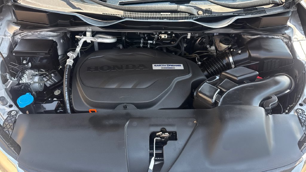 Used 2018 Honda Odyssey Elite image 14