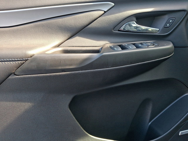 Used 2023 Chevrolet Bolt LT w/ Infotainment Package image 12