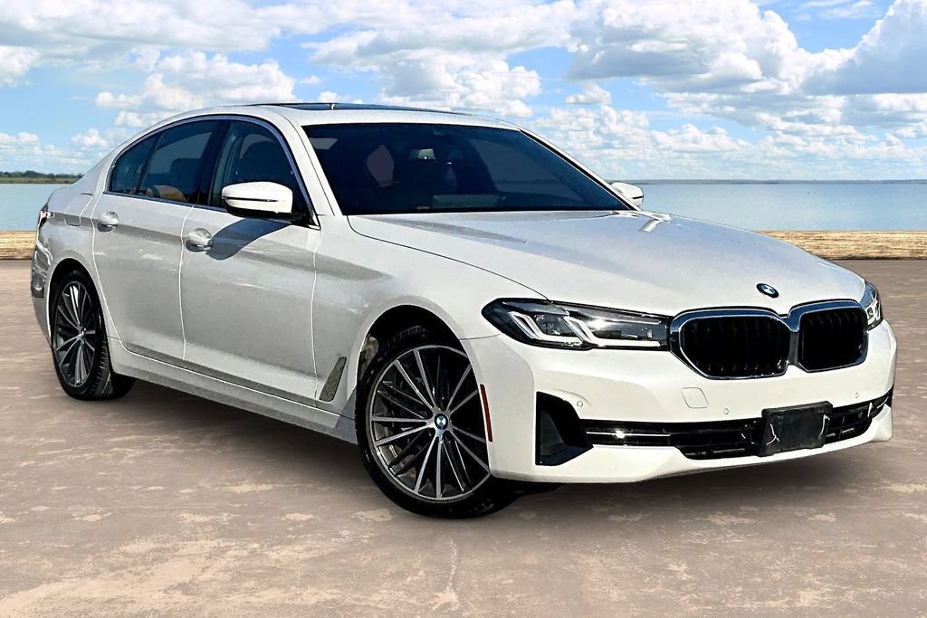 Used 2023 BMW 530i w/ Premium Package RWD image 3