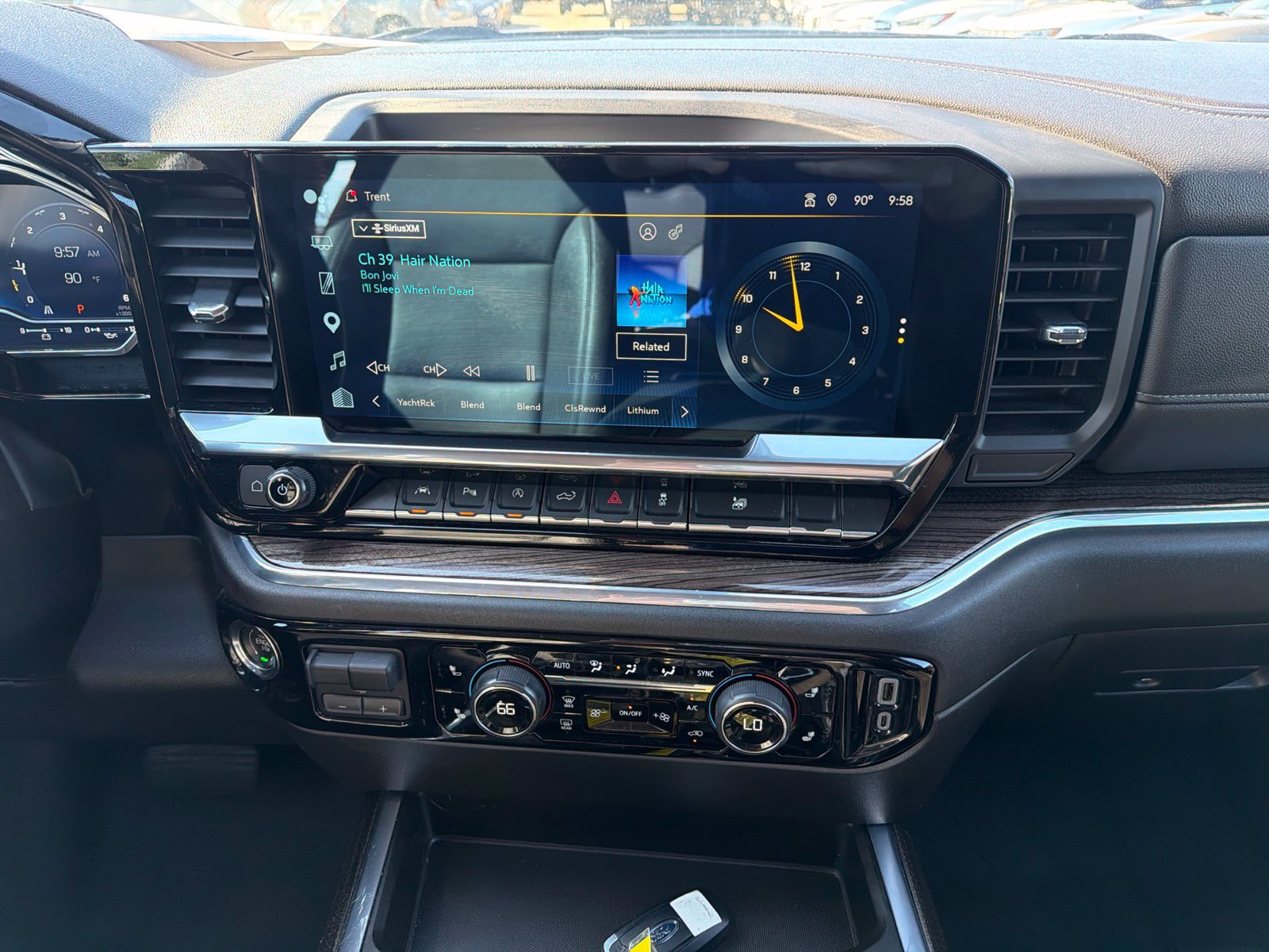Used 2024 Chevrolet Silverado 1500 RST w/ Convenience Package II RWD image 10