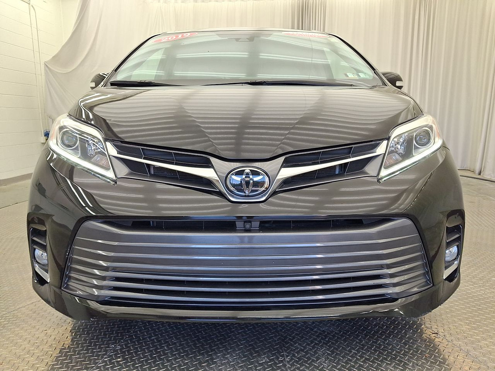Certified 2019 Toyota Sienna Limited Premium w/ Protection Package AWD/4WD image 33