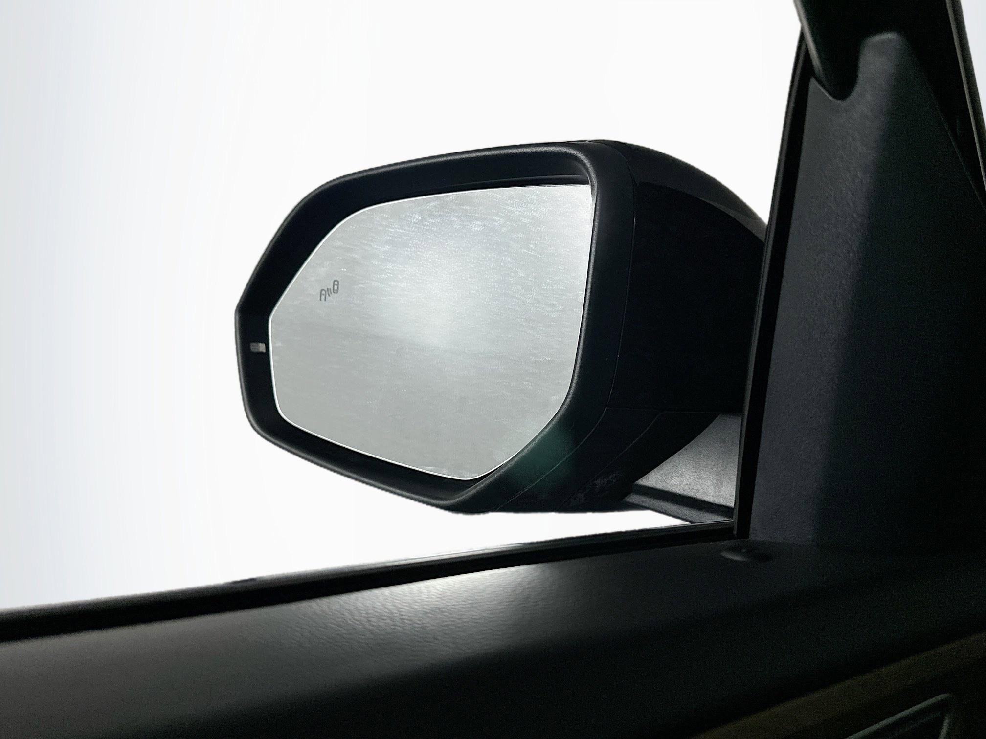 Used 2025 Volkswagen Atlas SE image 16