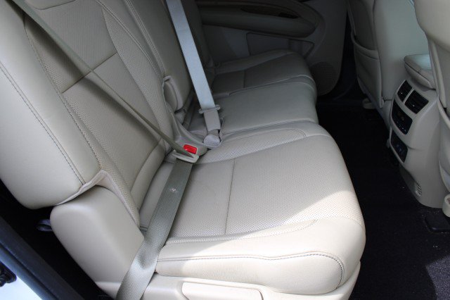 Used 2020 Acura MDX w/ Technology Package FWD image 13