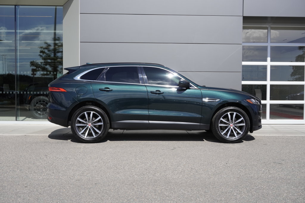 Used 2017 Jaguar F-PACE Prestige AWD/4WD image 7