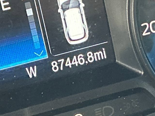 Used 2017 Ford Explorer XLT image 17