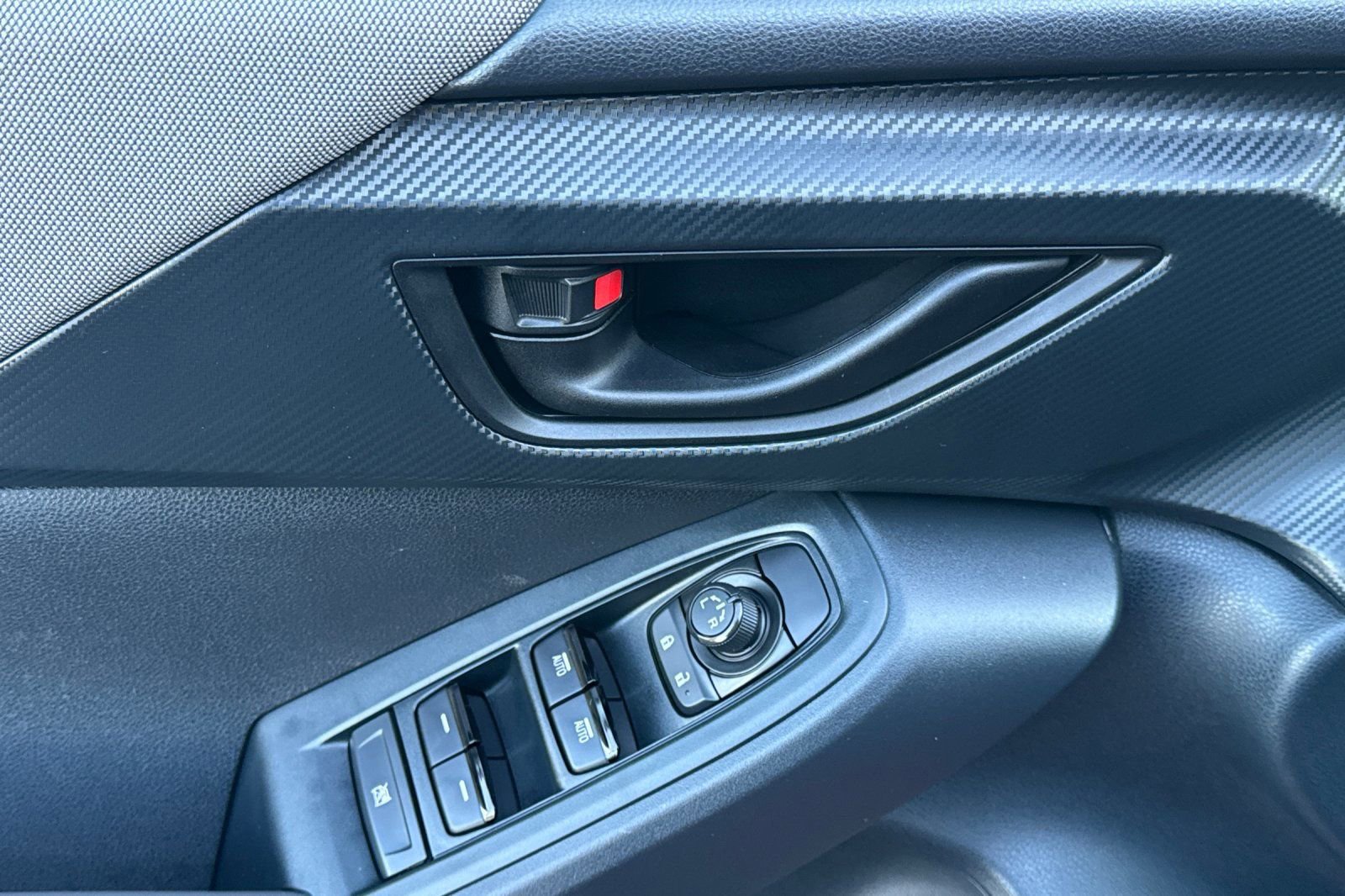 Certified 2025 Subaru Crosstrek 2.0i Premium w/ Crosstrek Mirror Package image 13