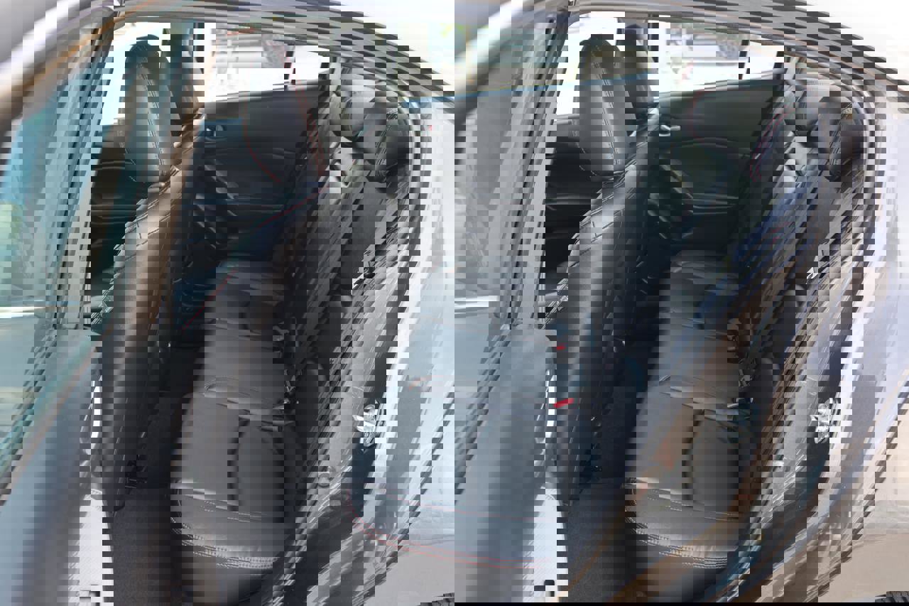 Used 2014 MAZDA MAZDA3 i Grand Touring image 15