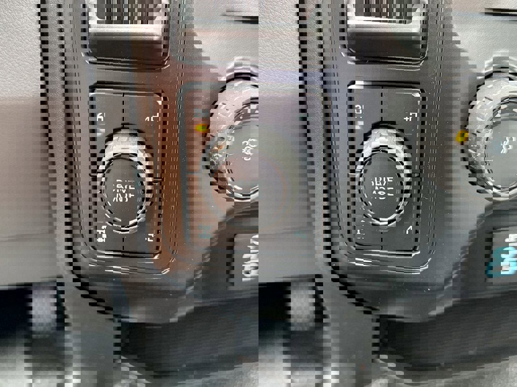 New 2026 Ford F250 XL w/ XL Chrome Package image 26