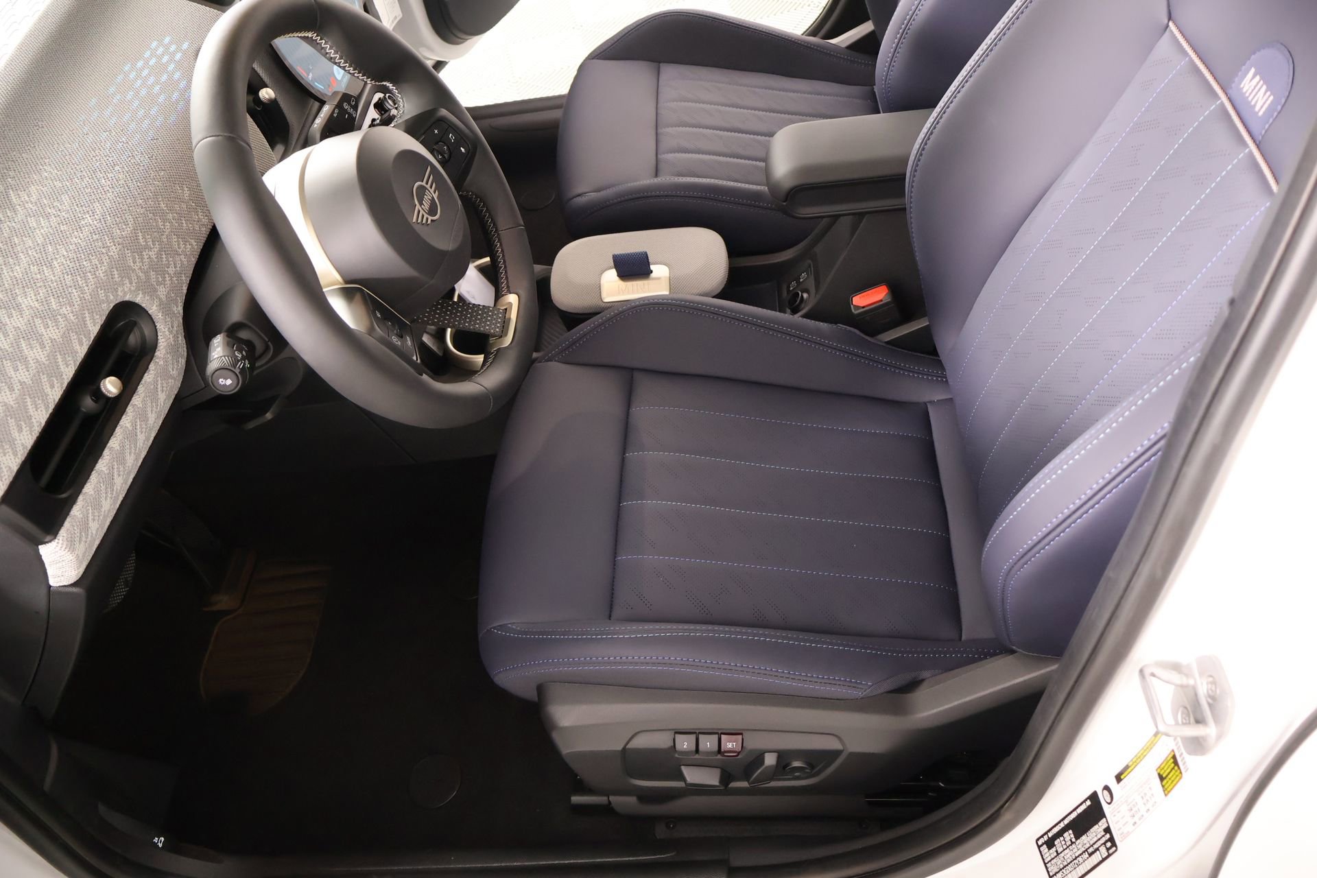 New 2026 MINI Cooper S FWD image 11