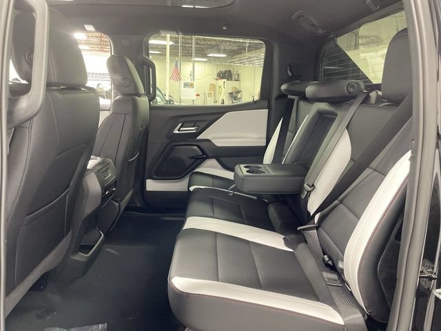 New 2026 Chevrolet Silverado EV 4x4 Crew Cab image 23