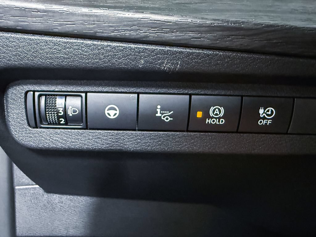 Certified 2023 Nissan Ariya FWD image 28