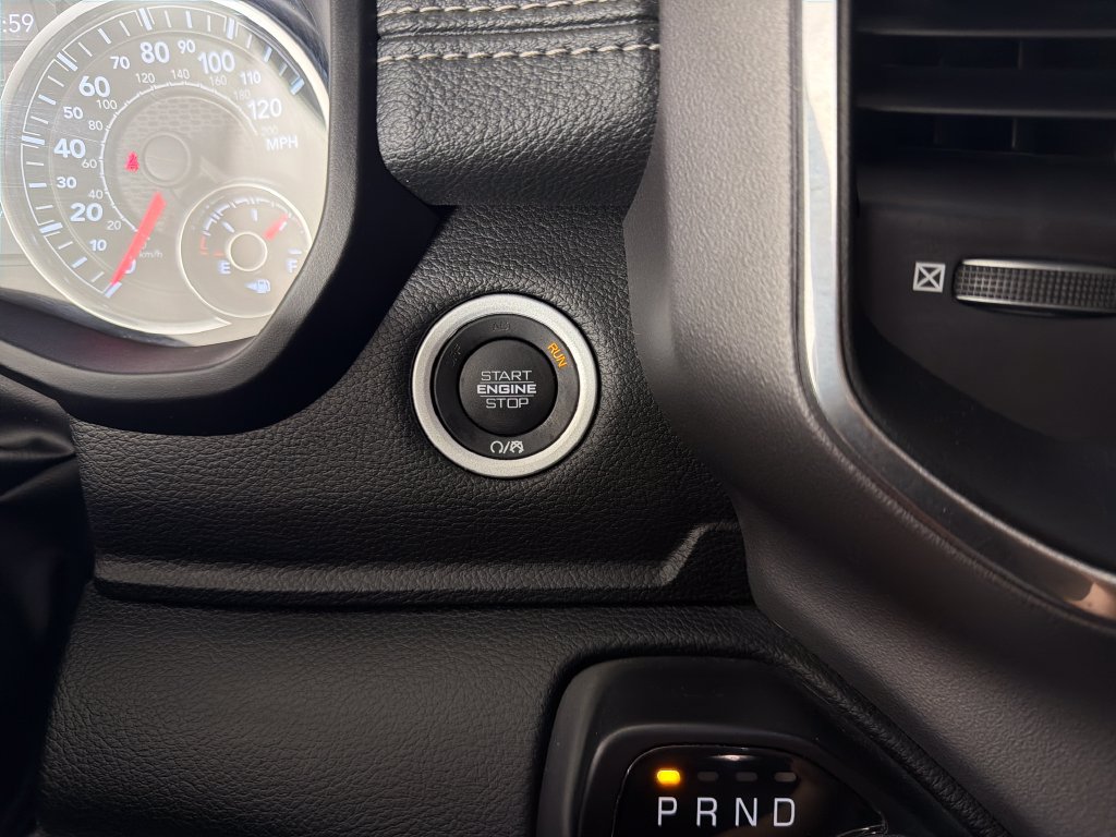 Used 2022 RAM 1500 Laramie w/ Sport Appearance Package AWD/4WD image 14