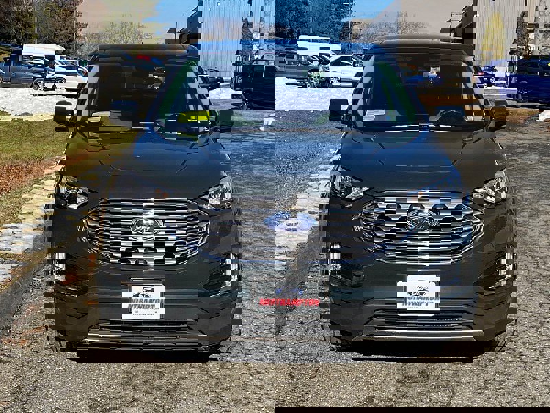 Certified 2022 Ford Edge SEL w/ Convenience Package image 2