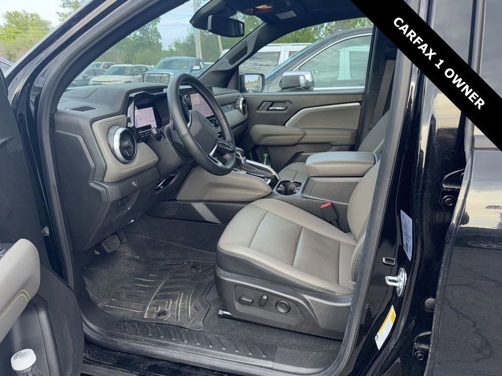 Used 2025 Chevrolet Colorado ZR2 w/ Technology Package image 6