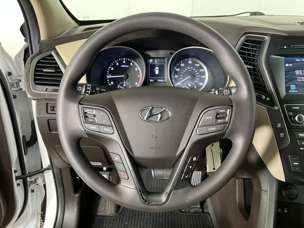 Used 2017 Hyundai Santa Fe Sport image 16