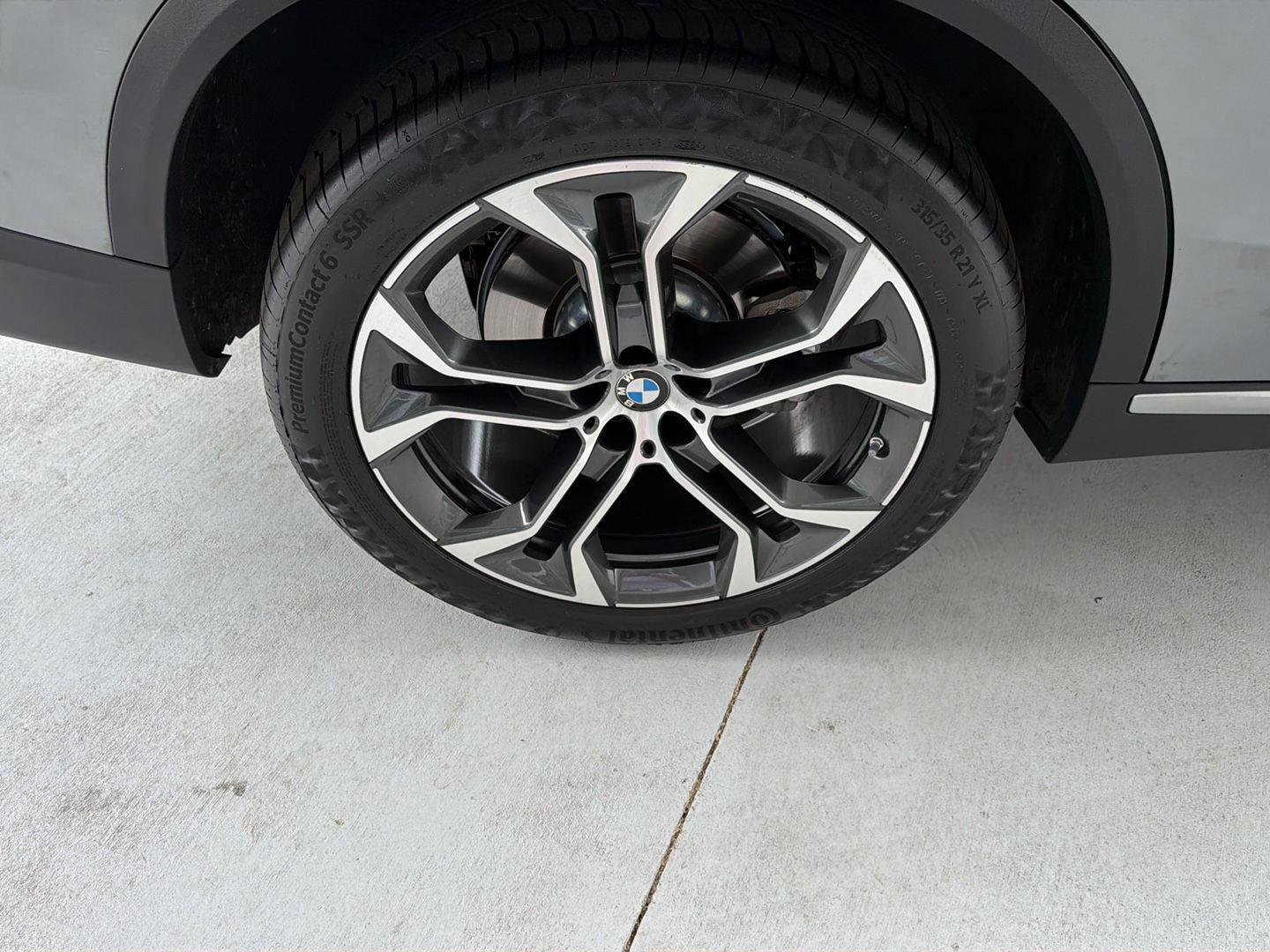 Certified 2024 BMW X5 xDrive40i w/ Premium Package AWD/4WD image 39