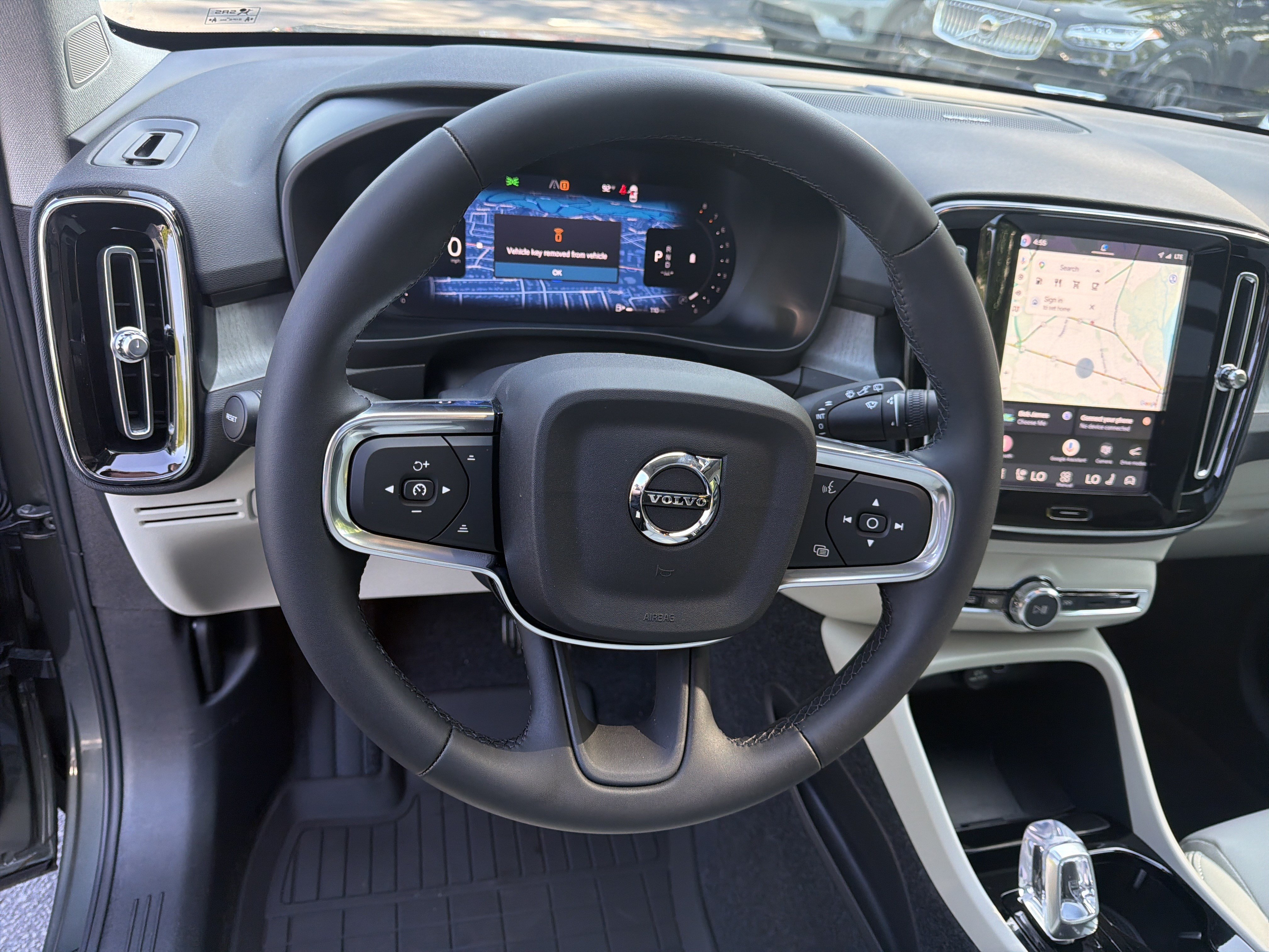 New 2026 Volvo XC40 B5 Ultra w/ Protection Package Premier AWD/4WD image 19