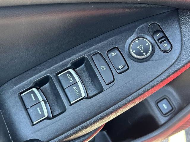 Used 2018 Honda Accord Sport image 17