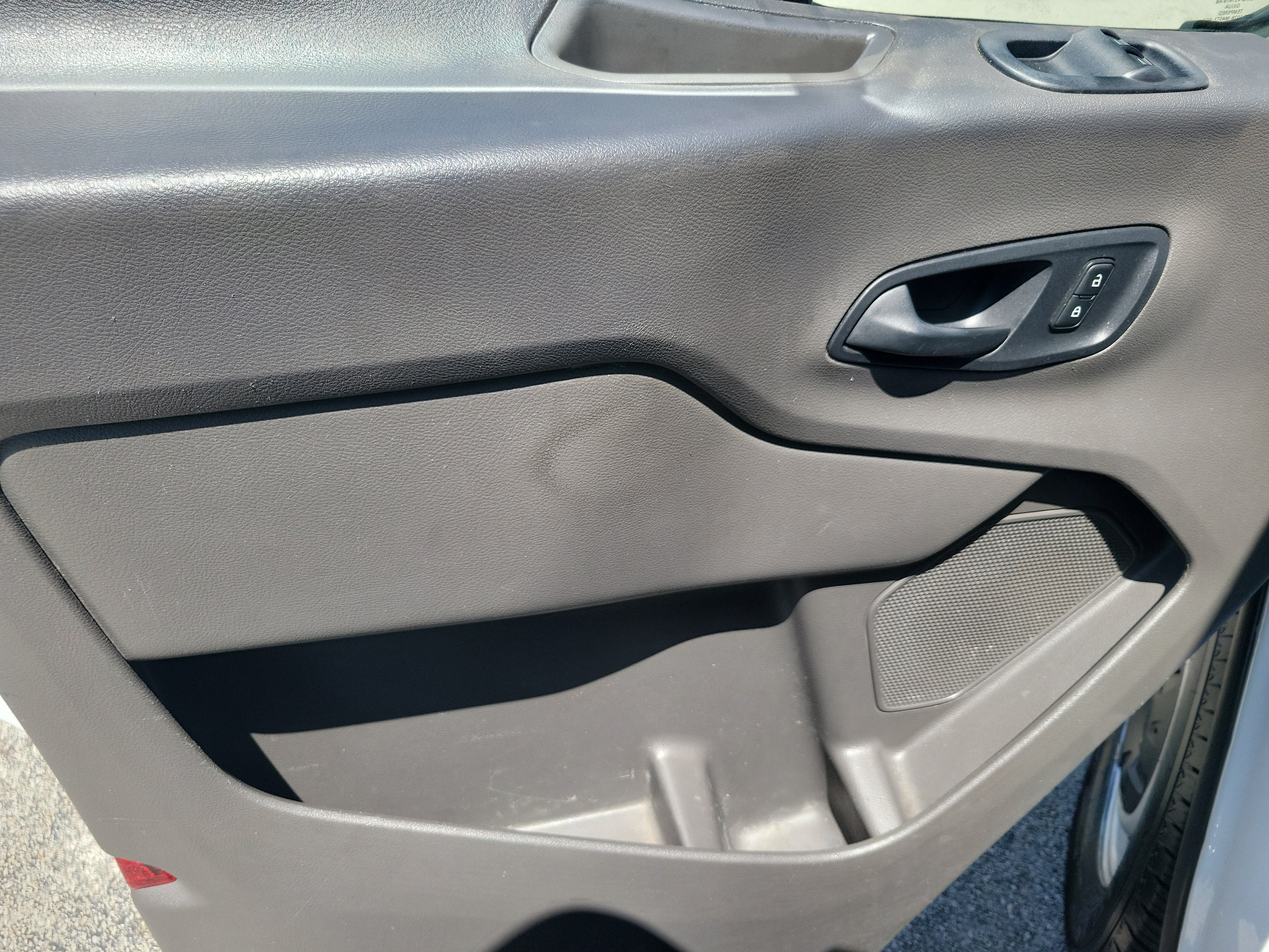 Used 2020 Ford Transit 250 Low Roof RWD image 10