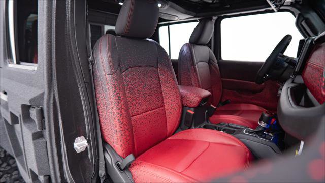 Used 2025 Jeep Gladiator Sport image 24