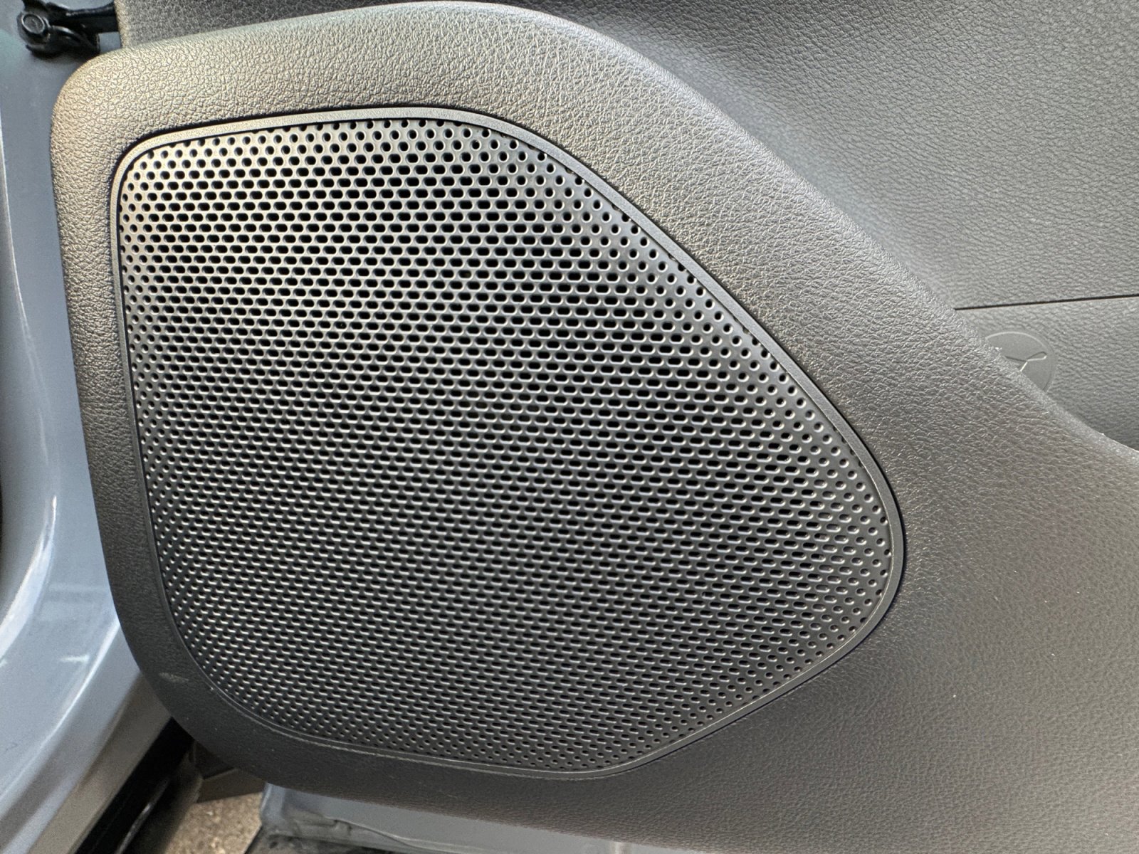 Used 2023 Nissan Rogue SL w/ SL Premium Package image 27