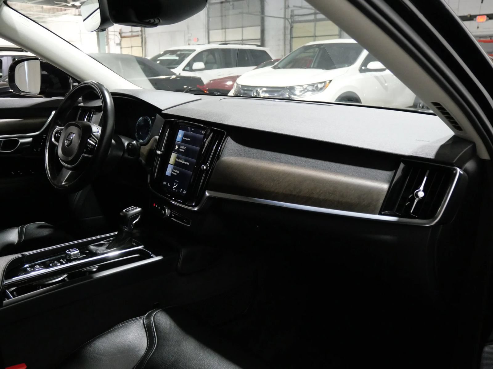 Used 2018 Volvo V90 T5 Cross Country w/ Convenience Package AWD/4WD image 11